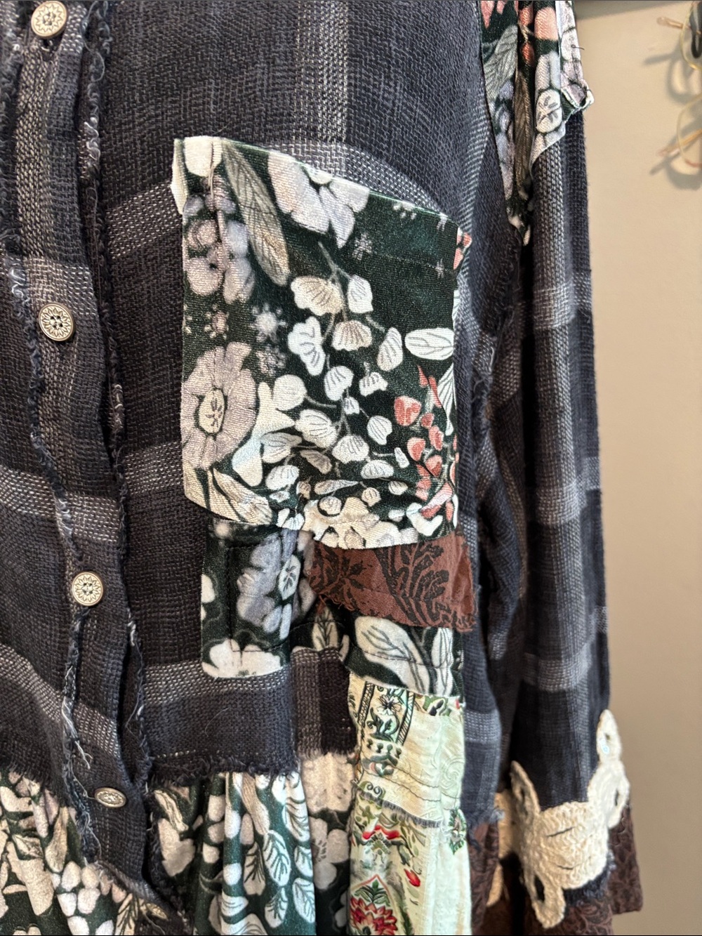 Long multi fabric shacket - Picture 6 of 8